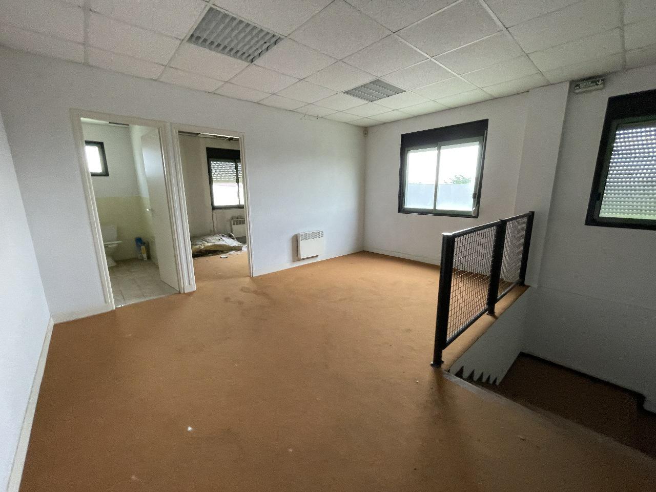Local d'activité Mauguio 1620m² Location local d'activité Mauguio Hérault OLACT2313439 11